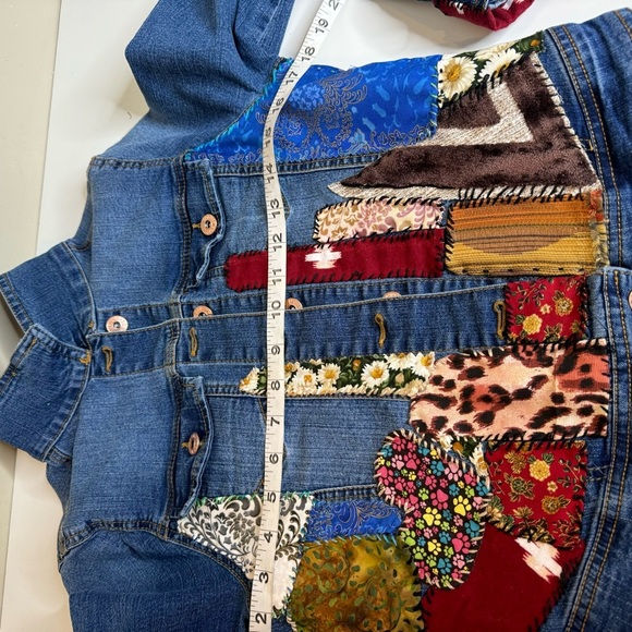 Love tree denim jacket hand sewn by joeys_fab_finds - Picture 7 of 12